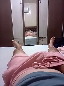 Gustavo198045 online show from 03/11/26, 12:48