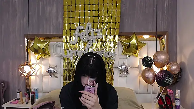 Snapshot of Foxxy_Doll chatting on 10/09/25, 02:39 Foxxy Doll online show from 10/09/25, 02:39