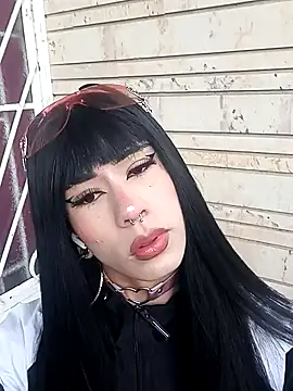 Snapshot of Foxxy_Doll chatting on 09/17/25, 11:23 Foxxy Doll online show from 09/17/25, 11:23
