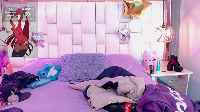 Foxxy Doll online show from 11/26/25, 07:36