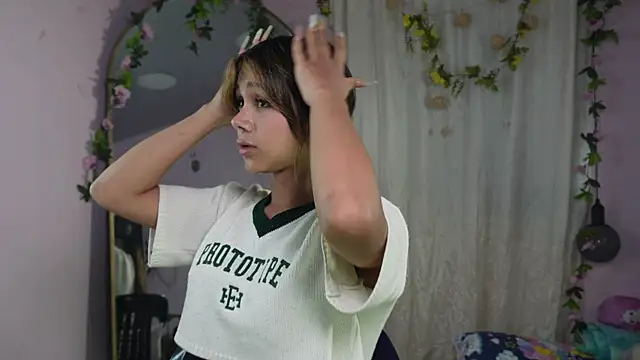 ashley winhouse online show from 03/31/26, 03:36