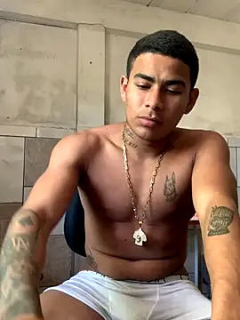 Snapshot of Novindot23cm chatting on 11/04/25, 04:55 Novindot23cm online show from 11/04/25, 04:55