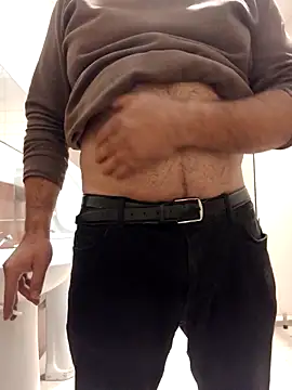 bullut06 online show from 11/28/25, 12:27