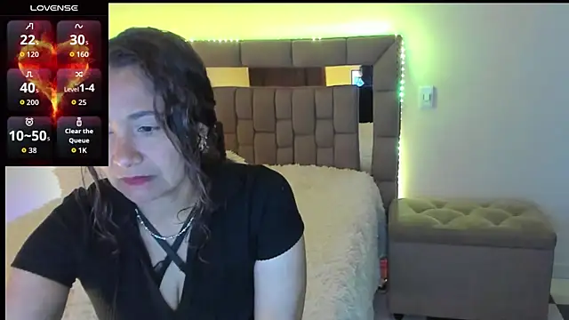 gabrielaponce11 online show from 09/19/25, 12:36