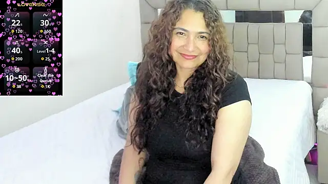 Snapshot of gabrielaponce11 chatting on 05/10/26, 03:32 gabrielaponce11 online show from 05/10/26, 03:32