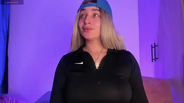 scarlett Collinss online show from 11/27/25, 05:19