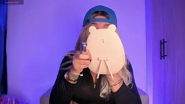 scarlett Collinss online show from 11/20/25, 04:46