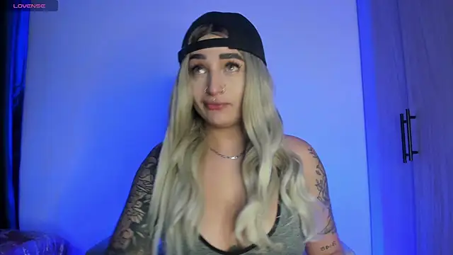 scarlett Collinss online show from 10/06/25, 04:46