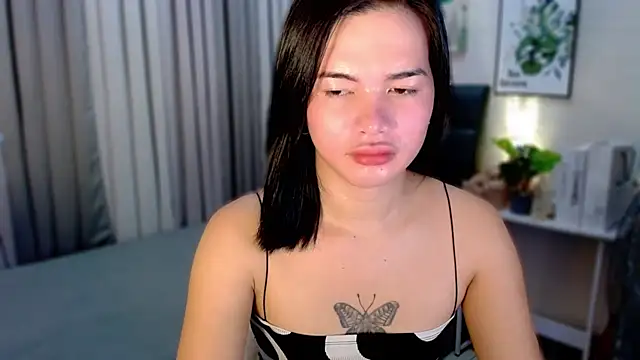 Snapshot of _SexyButterfly chatting on 10/24/25, 06:23 SexyButterfly online show from 10/24/25, 06:23