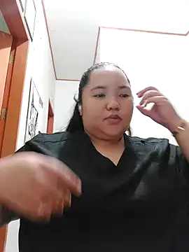 Snapshot of LianaCruzado chatting on 04/17/26, 06:05 LianaCruzado online show from 04/17/26, 06:05