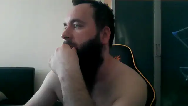 LondonMan1988 online show from 02/20/26, 10:39