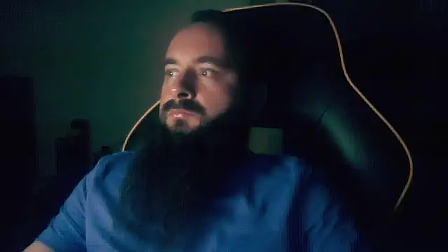 LondonMan1988 online show from 11/19/25, 05:13