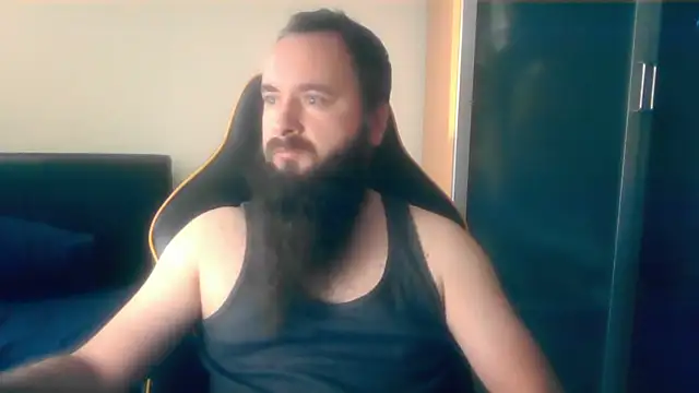 LondonMan1988 online show from 10/24/25, 07:29