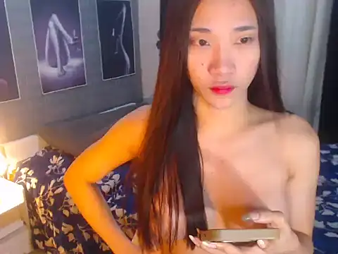 Snapshot of AsianDestroyer chatting on 10/10/25, 02:01 AsianDestroyer online show from 10/10/25, 02:01
