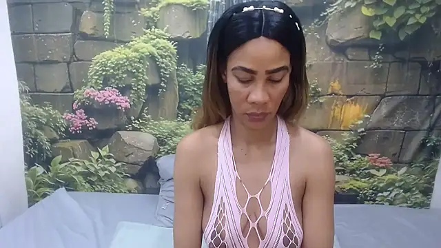 GlowGoddessxx online show from 06/26/26, 01:44