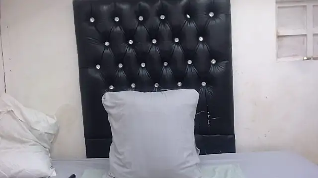 GlowGoddessxx online show from 03/26/26, 05:17