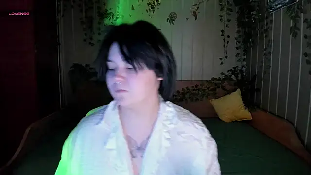 Alisa Monroe online show from 10/21/25, 02:44