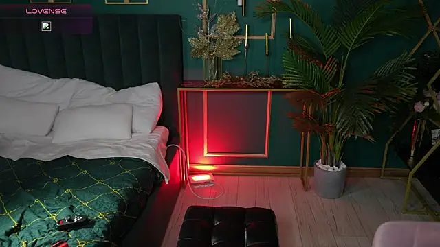 Aria Vox online show from 12/19/25, 09:22