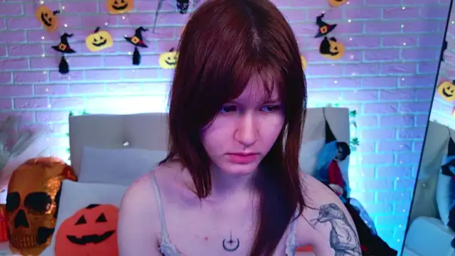 Aria Vox online show from 10/30/25, 03:38