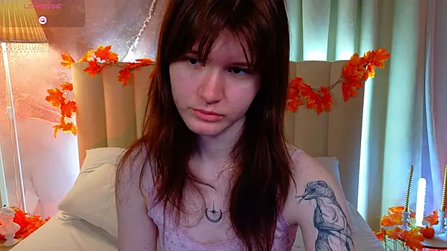 Aria Vox online show from 10/18/25, 03:52