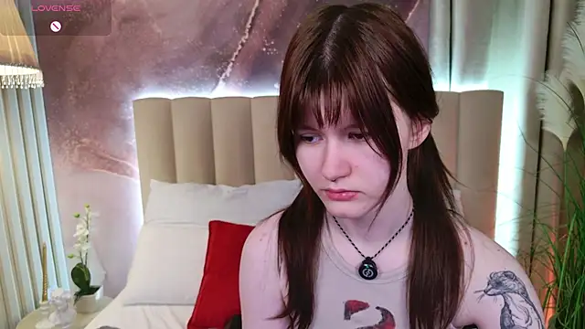 Aria Vox online show from 11/29/25, 04:01