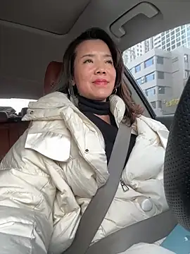 anna yngs online show from 12/19/25, 02:59