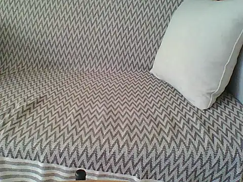 Snapshot of ceyn9674 chatting on 11/18/25, 10:18 ceyn9674 online show from 11/18/25, 10:18