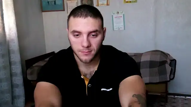 Jordan1Dior online show from 11/25/25, 08:47