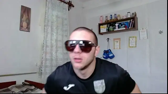 Jordan1Dior online show from 05/21/26, 08:23