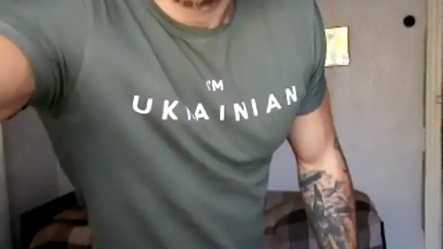 Jordan1Dior online show from 11/02/25, 07:13