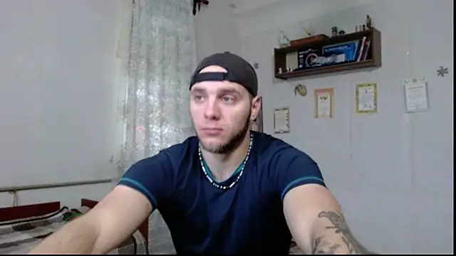 Jordan1Dior online show from 04/21/26, 07:37