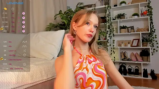 Snapshot of Kara_smalltits chatting on 11/02/25, 11:15 Kara smalltits online show from 11/02/25, 11:15