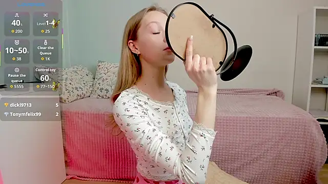 Kara smalltits online show from 03/01/26, 12:49