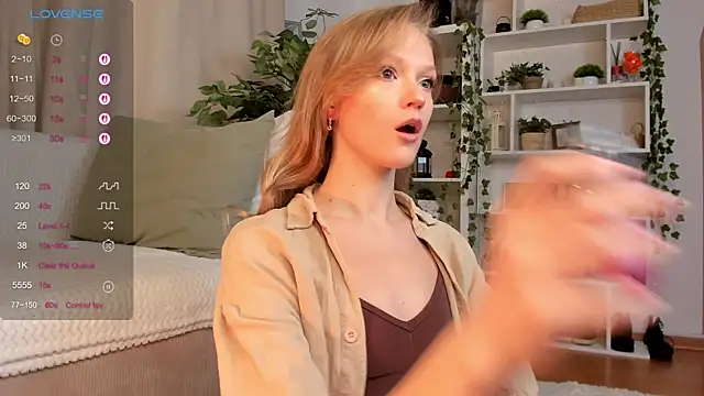 Snapshot of Kara_smalltits chatting on 11/03/25, 11:14 Kara smalltits online show from 11/03/25, 11:14