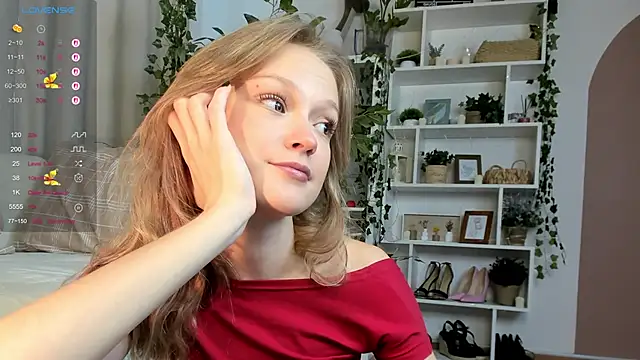 Snapshot of Kara_smalltits chatting on 09/26/25, 11:50 Kara smalltits online show from 09/26/25, 11:50