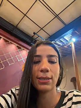 -juicy  online show from 11/18/25, 11:15