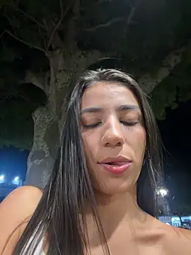 -juicy  online show from 11/26/25, 12:10