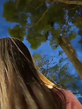 -juicy  online show from 04/10/26, 11:23