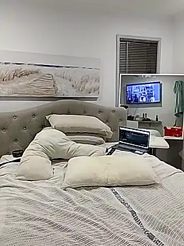 iamthepublickmasterbater online show from 10/29/25, 03:55