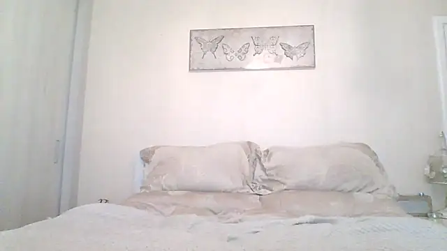 EllaKent online show from 03/08/26, 05:16