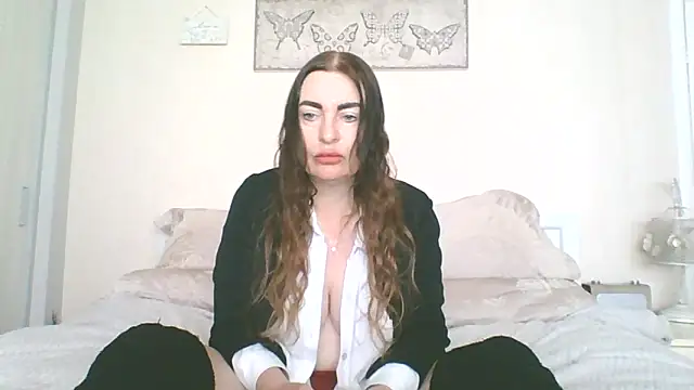 EllaKent online show from 05/10/26, 10:41