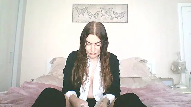 EllaKent online show from 01/17/26, 10:08