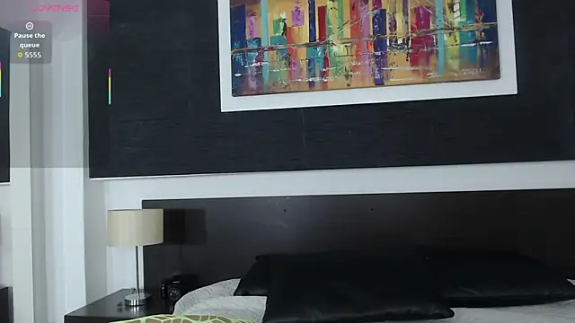 VioletLux online show from 11/17/25, 07:51