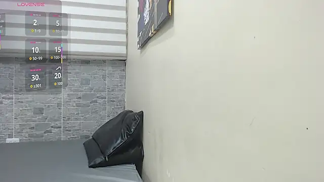 VioletLux online show from 11/26/25, 07:36