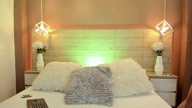 aa lunit online show from 11/11/25, 01:06