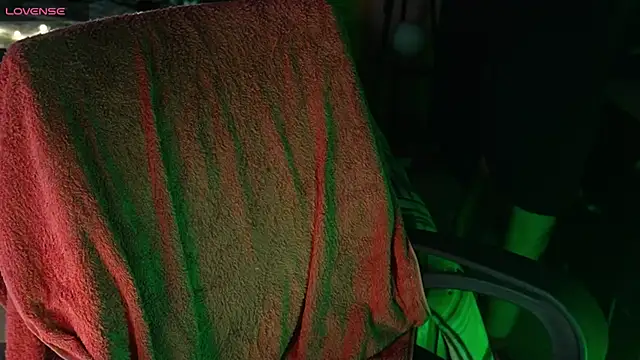 NidhiChandra online show from 12/18/25, 07:07