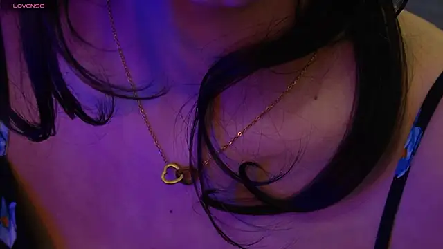 NidhiChandra online show from 04/09/26, 05:41