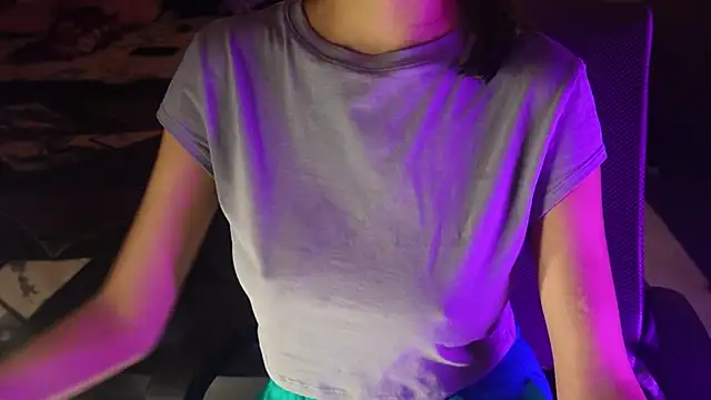 NidhiChandra online show from 11/15/25, 09:35