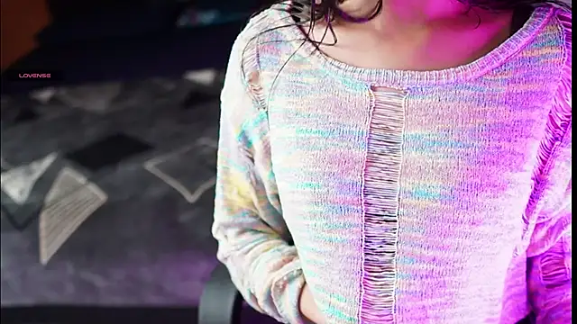 NidhiChandra online show from 09/11/25, 12:38