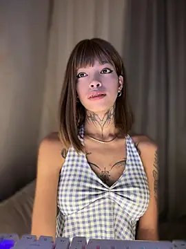 Sugarcandyyy online show from 04/23/26, 03:57